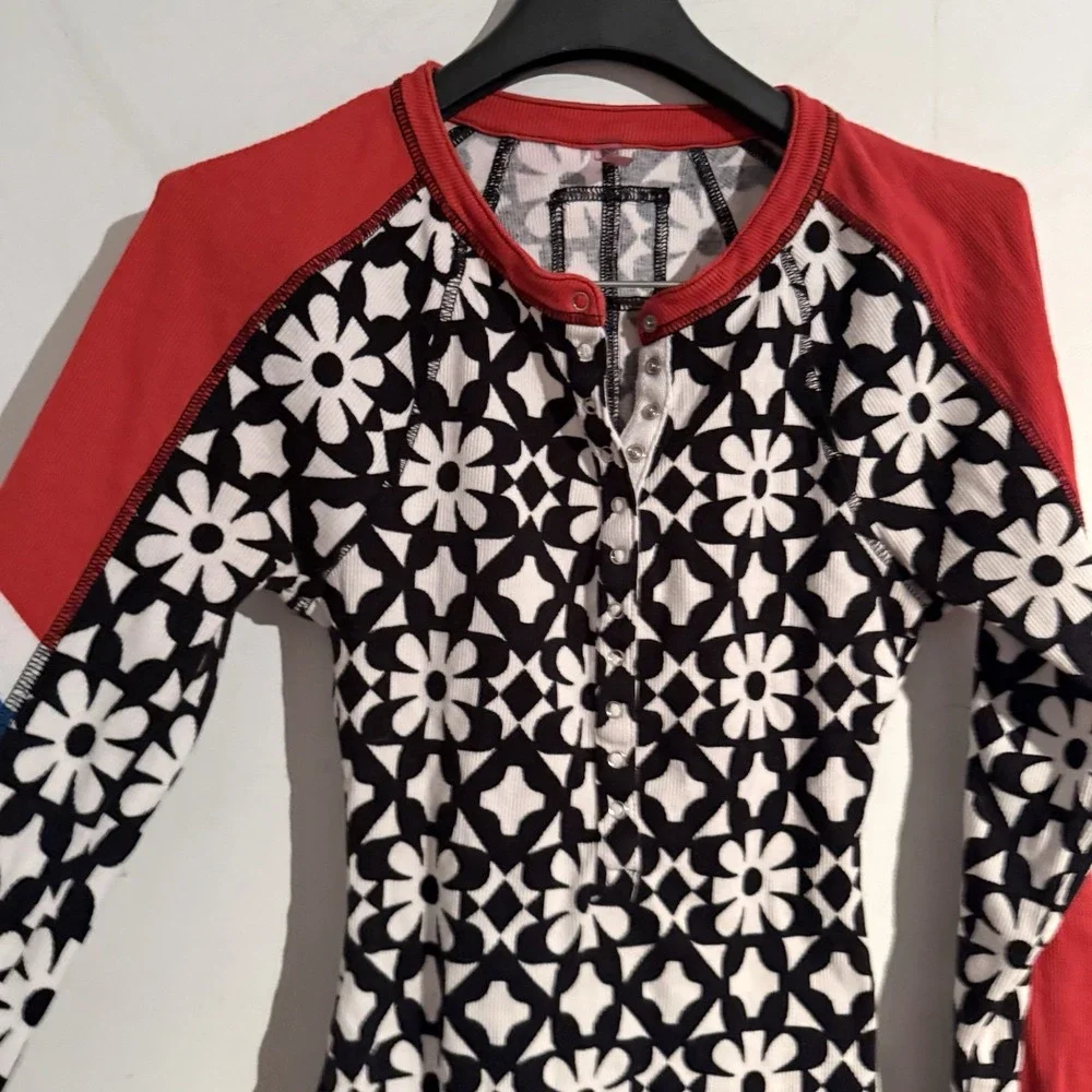 FP Movement Women's Kick Off Printed Layer Top Aspen Onyx Size Small